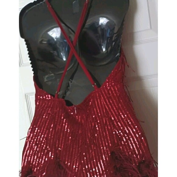 Women's Sequin Feathered Romper Size Small Burgundy Red Plunge Neckline Strappy - Picture 8 of 13